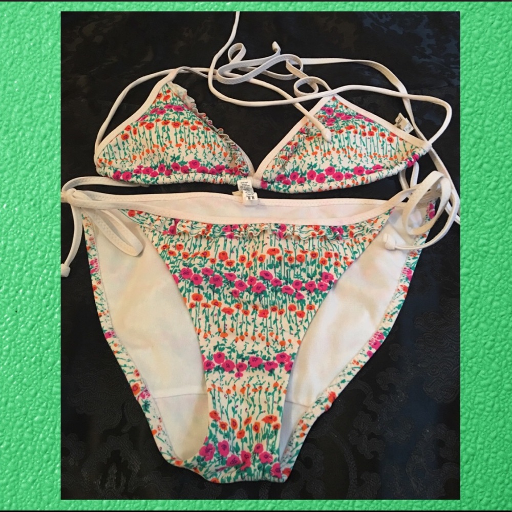American Eagle 🦅 bathing suit NWOT